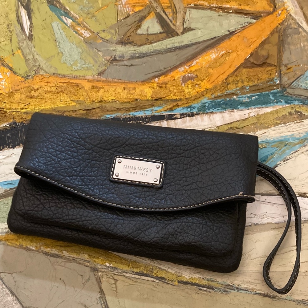 Black Nine West bag